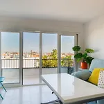 Wide And Colourful- 3Bd 1Bth- Triana
