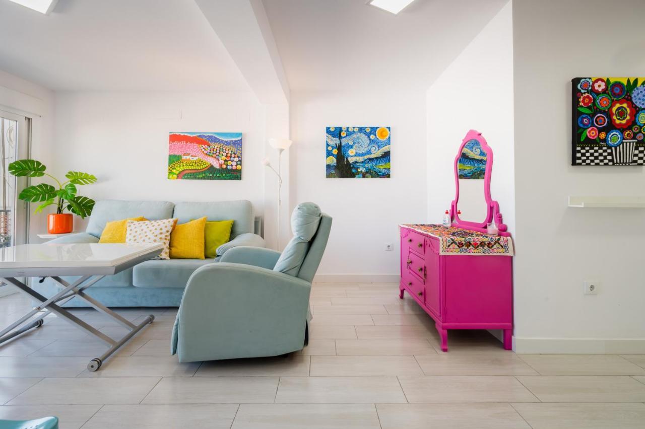 Wide And Colourful- 3bd 1bth- Triana