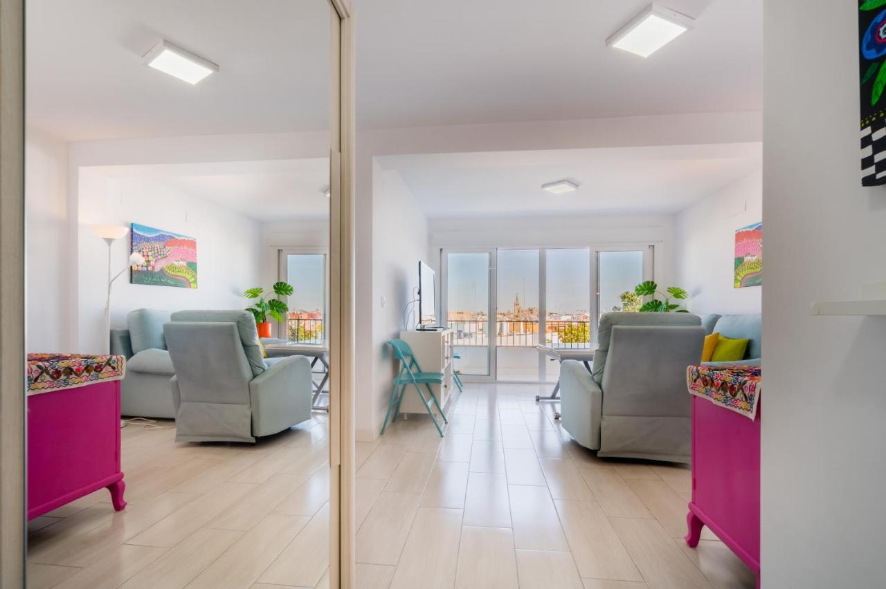 Wide And Colourful- 3bd 1bth- Triana * Séville